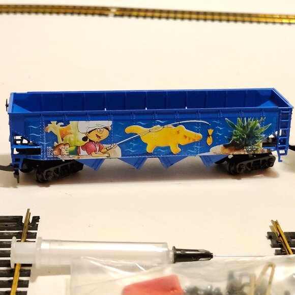 RETRO Mini Chefs Express 10th Edition President's Choice Train Railway Set - Picture 4 of 16